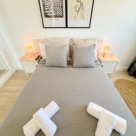 טורמולינוס Palm Beach Aparment Sea Views מראה חיצוני תמונה