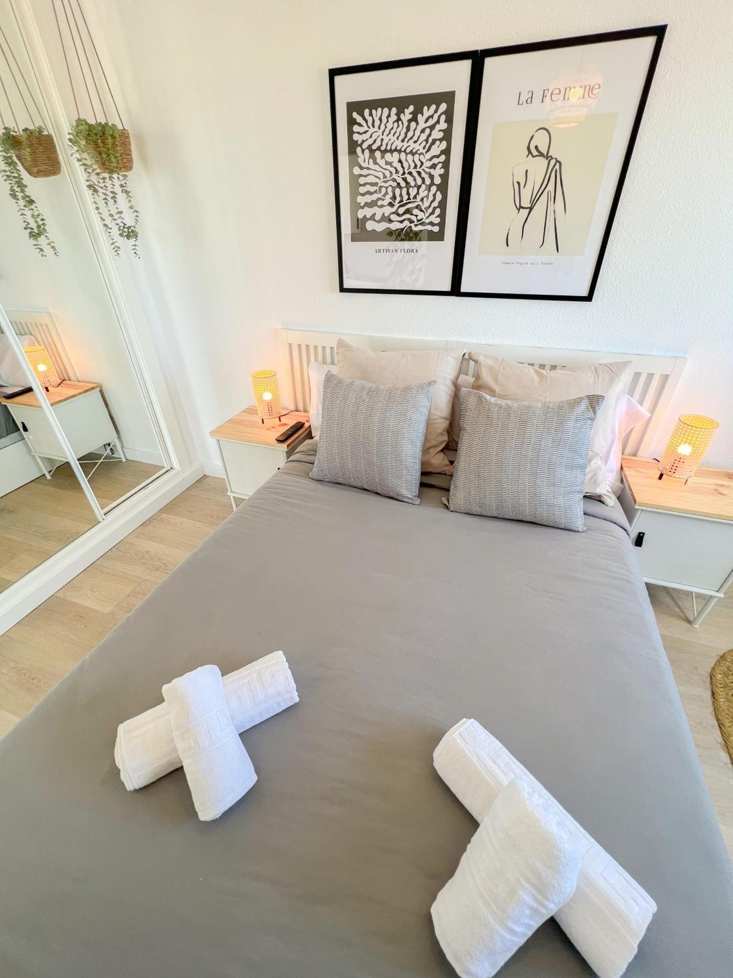 טורמולינוס Palm Beach Aparment Sea Views מראה חיצוני תמונה