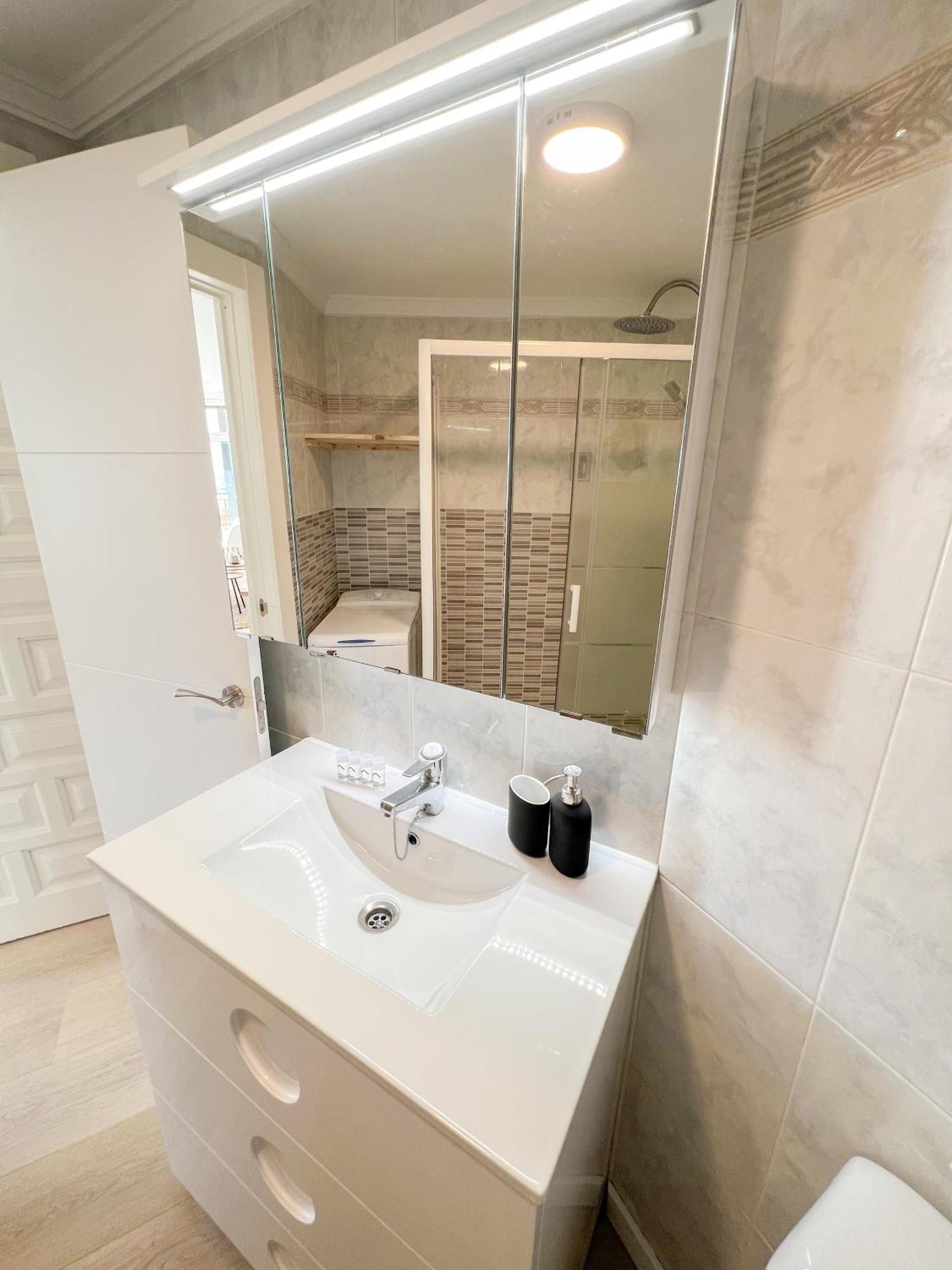 טורמולינוס Palm Beach Aparment Sea Views מראה חיצוני תמונה