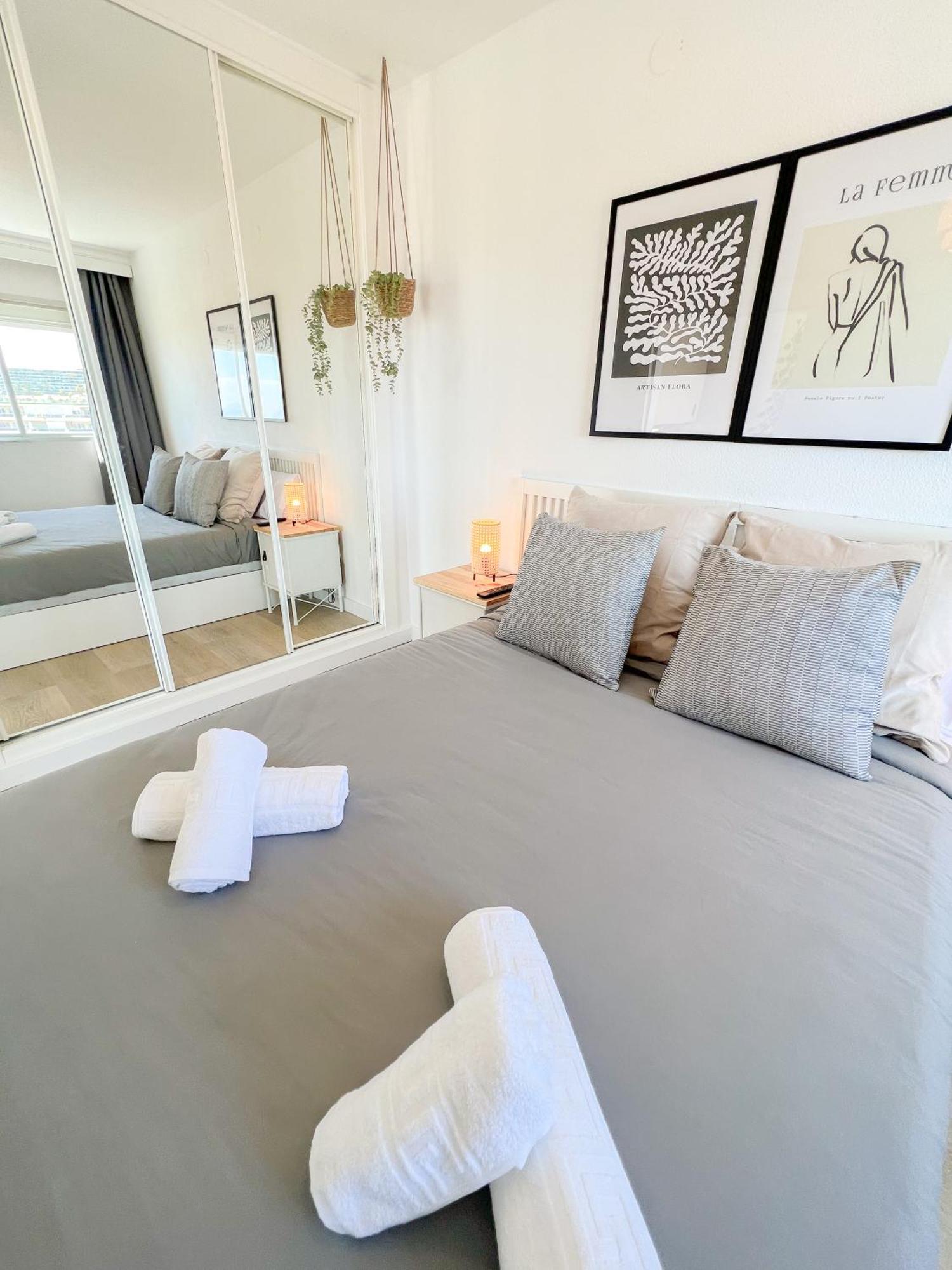 טורמולינוס Palm Beach Aparment Sea Views מראה חיצוני תמונה