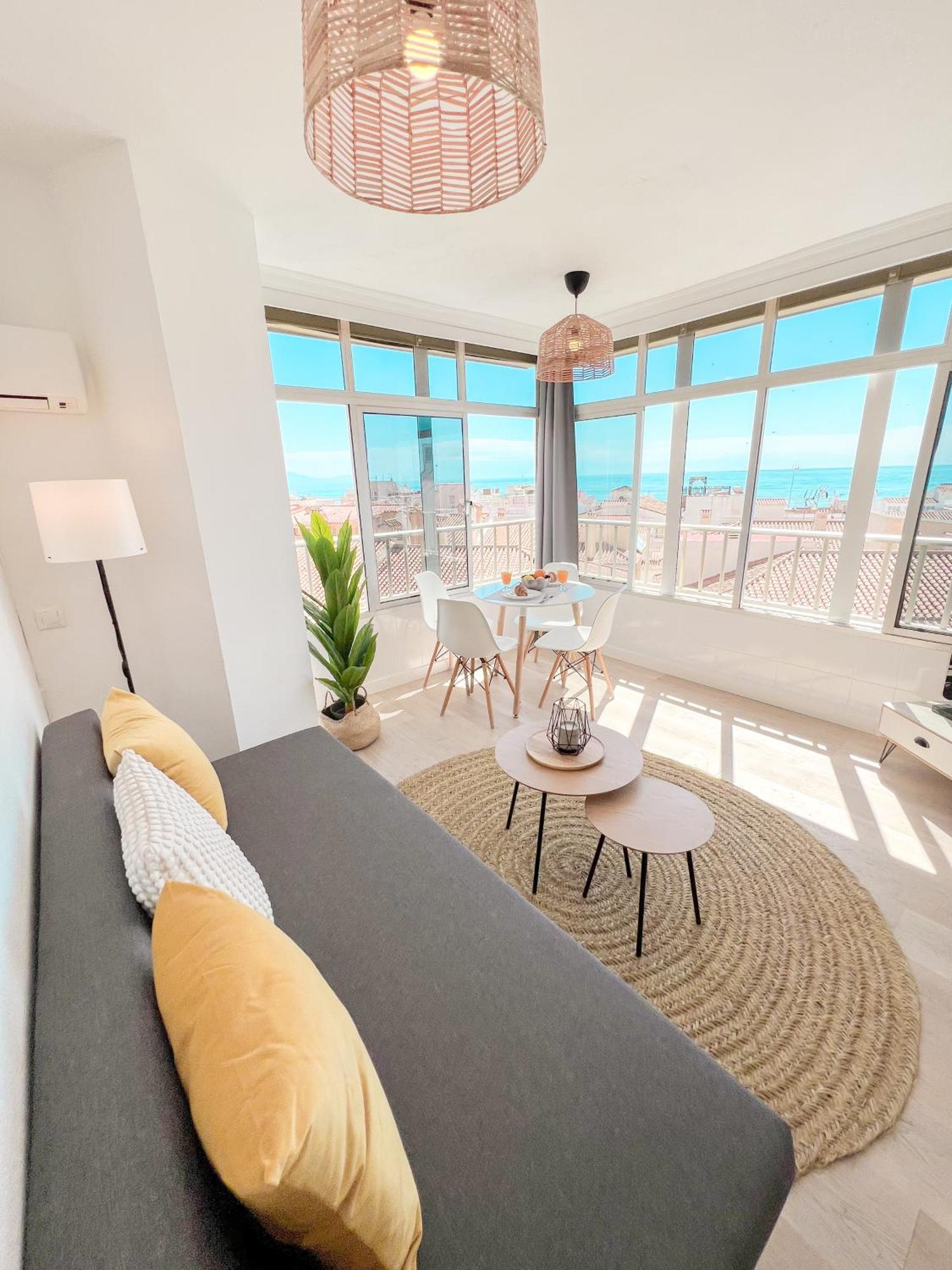 טורמולינוס Palm Beach Aparment Sea Views מראה חיצוני תמונה